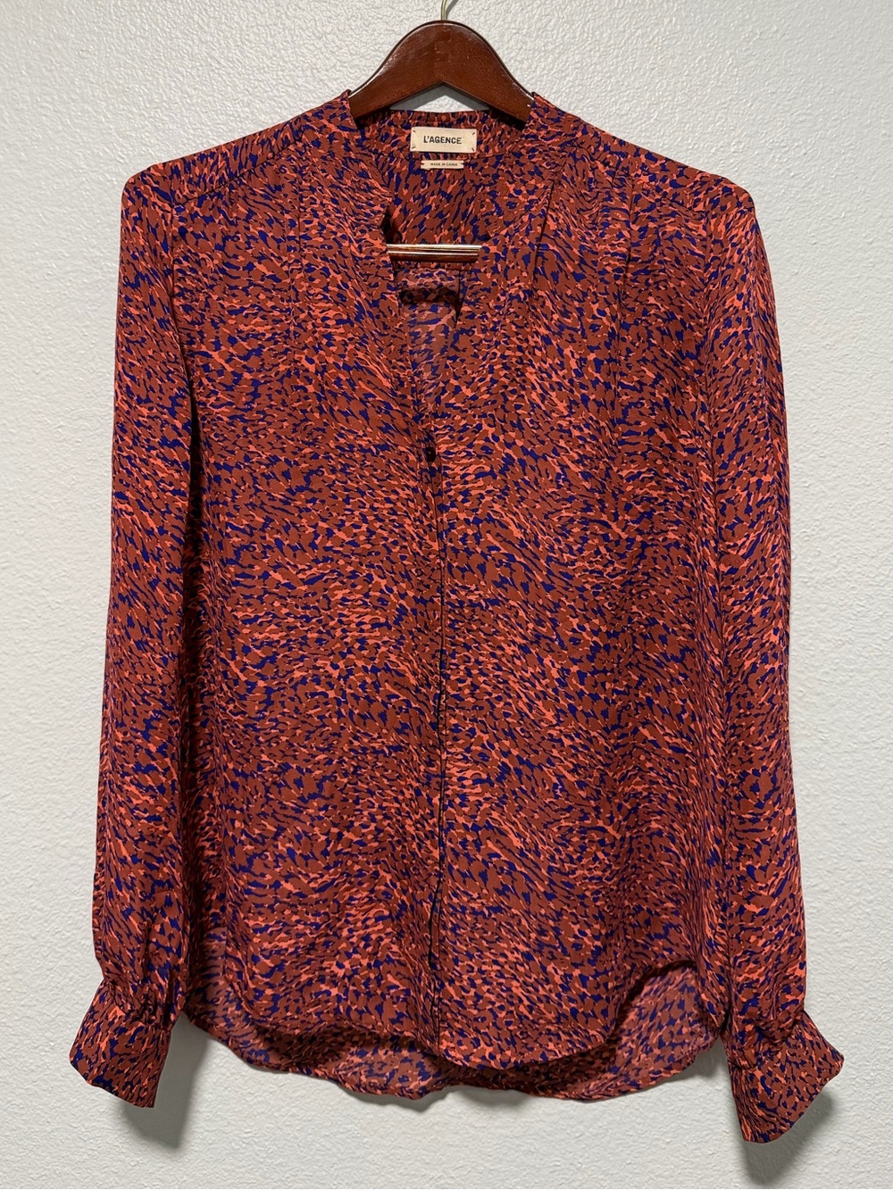 L'AGENCE Bianca Silk Blouse